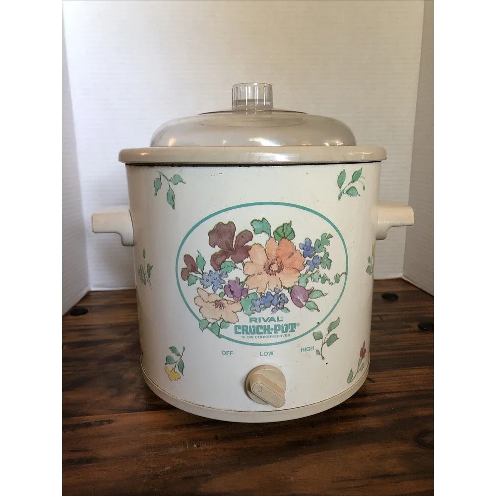 Vintage Rival Crockpot Floral Design Fall Football Season Foods